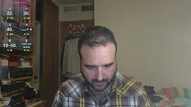 curiosillo83 online show from 10/10/25, 01:54