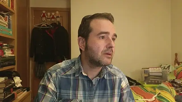curiosillo83 online show from 05/18/26, 02:12