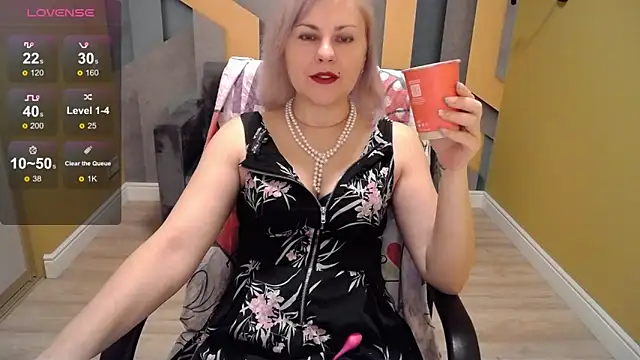 Snapshot of Candy_Long chatting on 01/02/25, 06:29 Candy Long online show from 01/02/25, 06:29