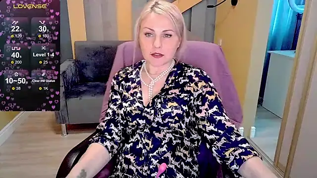 Snapshot of Candy_Long chatting on 02/27/25, 09:32 Candy Long online show from 02/27/25, 09:32