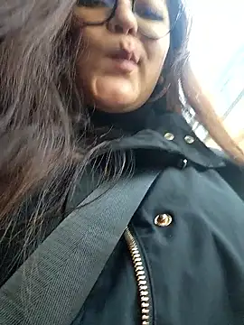 Sakura 0505 online show from 10/18/25, 09:59