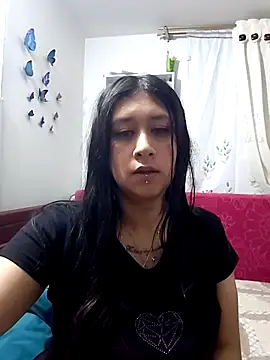 Snapshot of Giuliana90 chatting on 03/14/26, 02:39 Giuliana90 online show from 03/14/26, 02:39