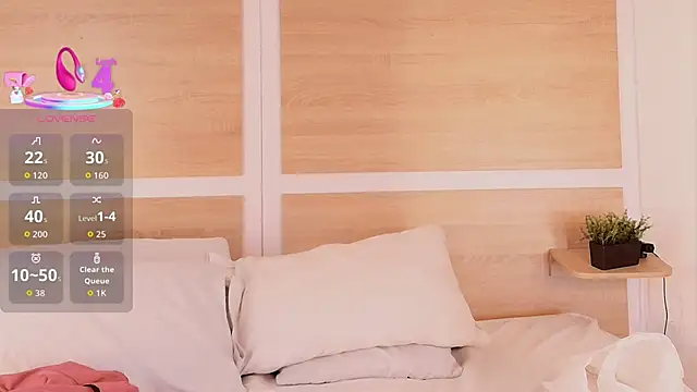 Snapshot of _nickypurple_ chatting on 11/14/25, 07:12 nickypurple online show from 11/14/25, 07:12