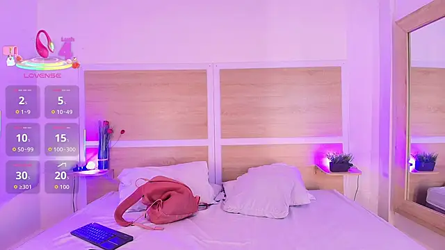 Snapshot of _nickypurple_ chatting on 11/26/25, 07:15 nickypurple online show from 11/26/25, 07:15