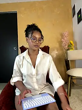 ShadayCarmell online show from 10/27/25, 08:24