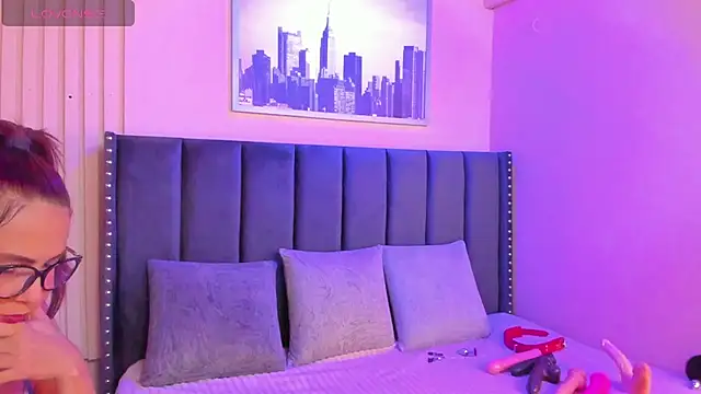 ashlye miller  online show from 12/17/24, 03:39