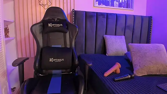 ashlye miller  online show from 10/15/25, 04:12