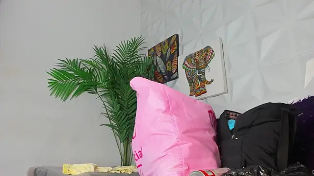 Hellen Sky online show from 06/11/26, 07:12