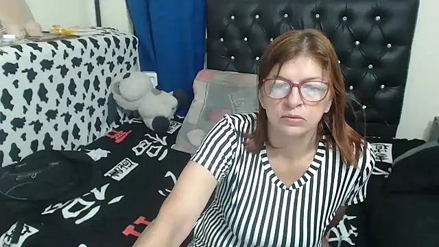 Snapshot of jellyfishhot chatting on 11/04/25, 06:07 jellyfishhot online show from 11/04/25, 06:07