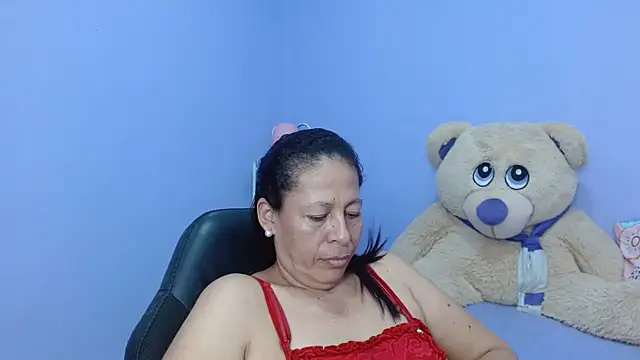 Snapshot of mature_martina chatting on 02/02/25, 02:06 mature martina online show from 02/02/25, 02:06