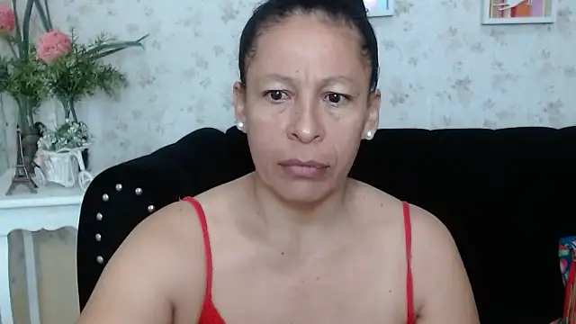 Snapshot of mature_martina chatting on 02/22/25, 05:23 mature martina online show from 02/22/25, 05:23