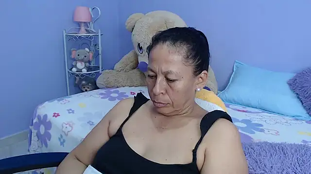 Snapshot of mature_martina chatting on 02/23/25, 04:50 mature martina online show from 02/23/25, 04:50