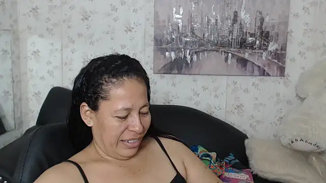 mature martina online show from 06/11/26, 12:32