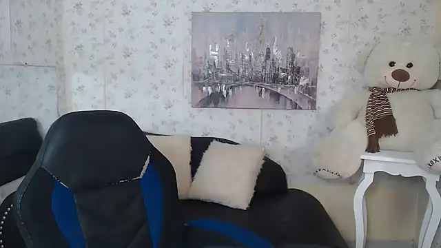 mature martina online show from 06/13/26, 08:29