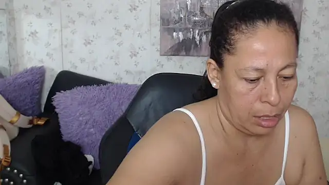 mature martina online show from 06/28/26, 08:53