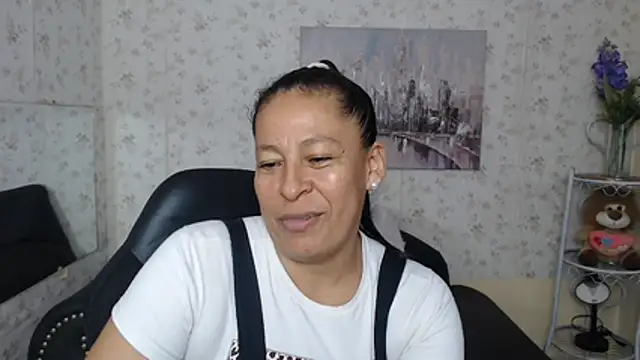 mature martina online show from 07/11/26, 10:00