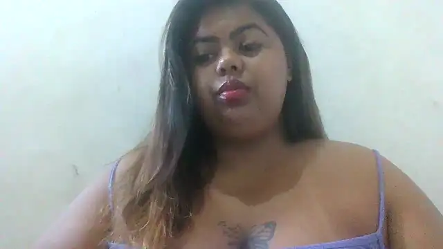 Snapshot of biancabombombbw chatting on 01/06/25, 08:35 biancabombombbw online show from 01/06/25, 08:35