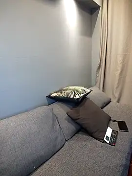 Snapshot of biancabombombbw chatting on 10/02/25, 08:05 biancabombombbw online show from 10/02/25, 08:05