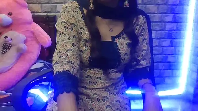 Sexy iknoor online show from 10/07/25, 04:20