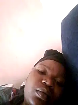 pretty-donna online show from 11/02/25, 06:27