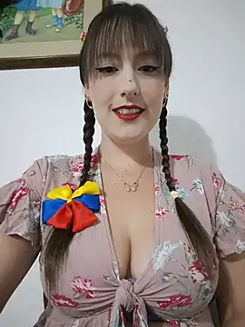 Snapshot of Belly_Rosse chatting on 07/03/26, 01:17 Belly Rosse online show from 07/03/26, 01:17