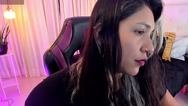 Snapshot of BonnieBad01 chatting on 02/12/25, 06:09 BonnieBad01 online show from 02/12/25, 06:09