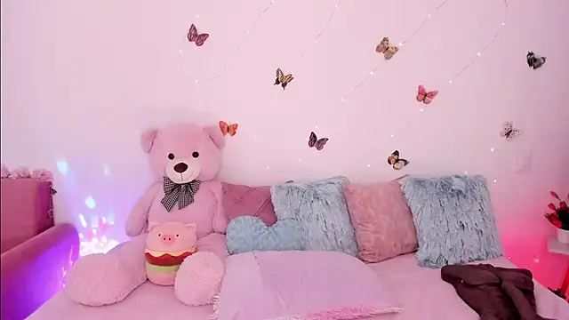 Zara uwu  online show from 07/28/26, 03:21