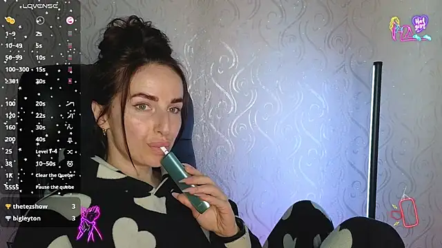 xx adrihanna xx online show from 05/19/26, 04:35