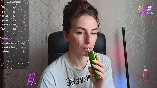 xx adrihanna xx online show from 06/04/26, 07:47
