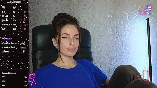 xx adrihanna xx online show from 06/05/26, 06:57