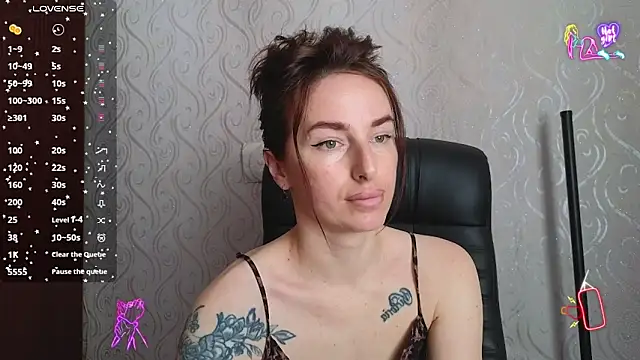 xx adrihanna xx online show from 06/08/26, 06:03