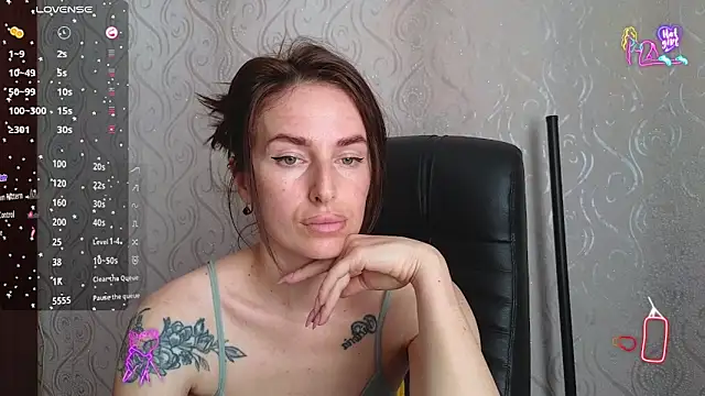 xx adrihanna xx online show from 06/10/26, 05:50