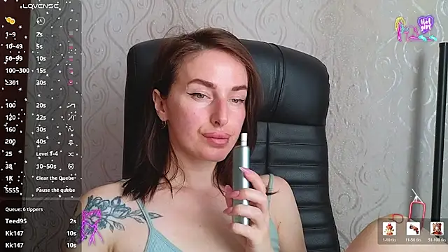 xx adrihanna xx online show from 06/12/26, 04:44