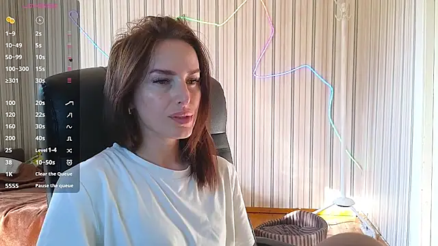 xx adrihanna xx online show from 07/06/26, 03:47