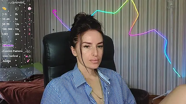 xx adrihanna xx online show from 07/16/26, 09:15