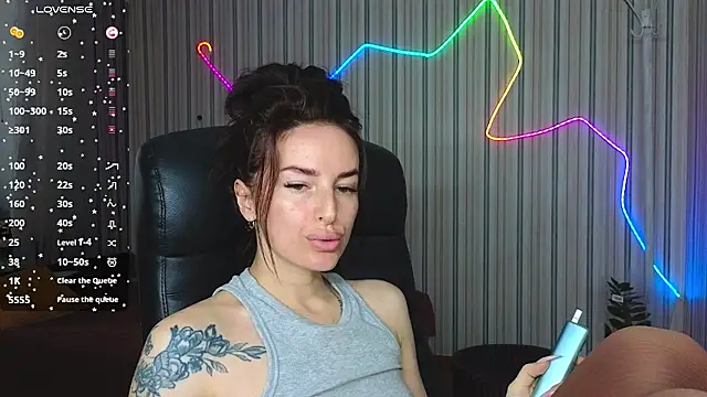 xx adrihanna xx online show from 07/28/26, 05:03