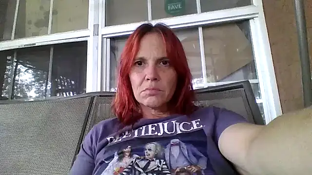 Snapshot of spundarella420 chatting on 11/06/25, 04:52 spundarella420 online show from 11/06/25, 04:52