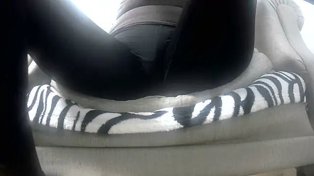 Snapshot of Web_Lady chatting on 03/16/25, 03:17 Web Lady online show from 03/16/25, 03:17