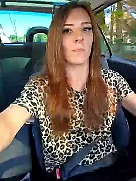 Snapshot of Ladykimberly_XOXO chatting on 09/18/25, 02:30 Ladykimberly XOXO online show from 09/18/25, 02:30