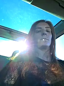 Snapshot of Ladykimberly_XOXO chatting on 10/12/25, 03:00 Ladykimberly XOXO online show from 10/12/25, 03:00