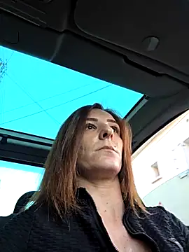 Snapshot of Ladykimberly_XOXO chatting on 12/02/25, 03:29 Ladykimberly XOXO online show from 12/02/25, 03:29