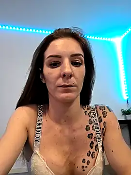 Snapshot of Ladykimberly_XOXO chatting on 12/05/25, 03:30 Ladykimberly XOXO online show from 12/05/25, 03:30