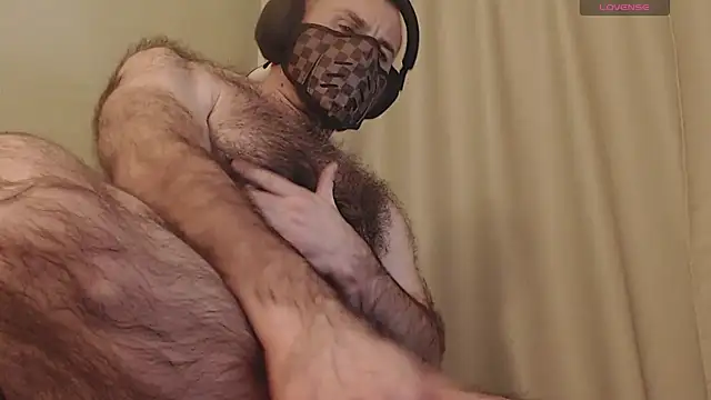 Snapshot of hairymonk1988S chatting on 09/22/25, 03:19 hairymonk1988S online show from 09/22/25, 03:19