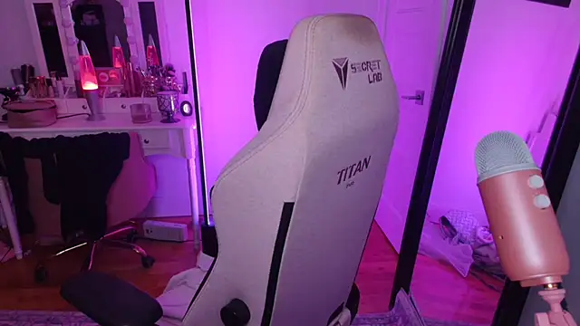 rachelbrooksxx online show from 07/26/26, 04:47