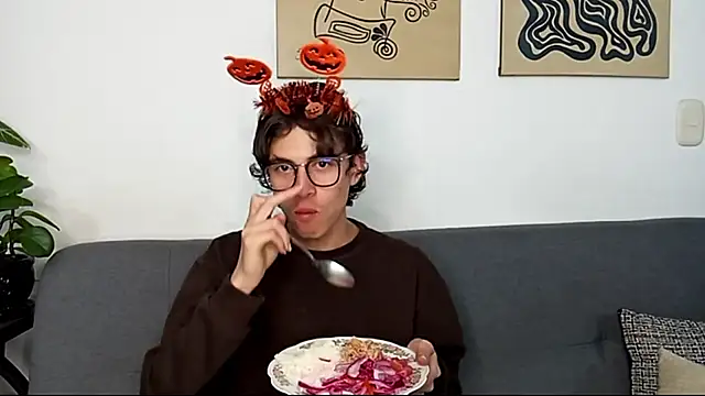 Norehg online show from 10/17/25, 11:29