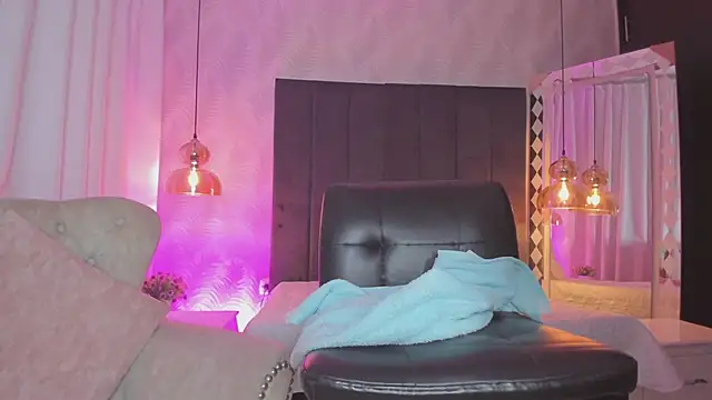 kataliina   online show from 12/20/24, 12:05