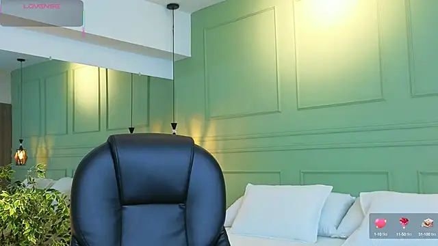 kataliina   online show from 09/14/25, 11:42