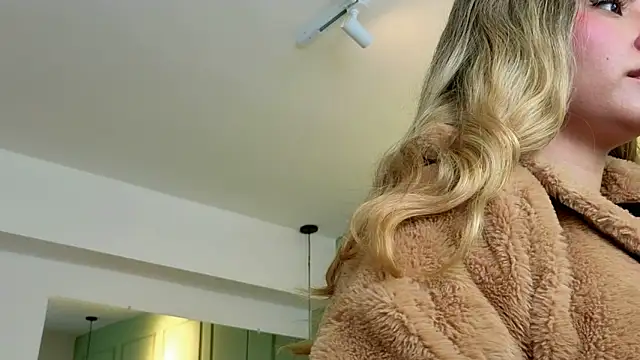 kataliina   online show from 09/30/25, 11:48