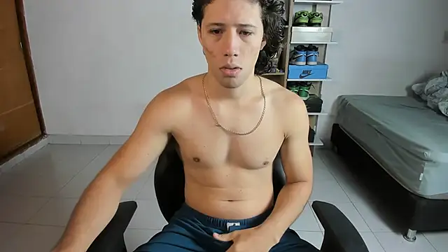 imtonny19 online show from 12/05/25, 12:52