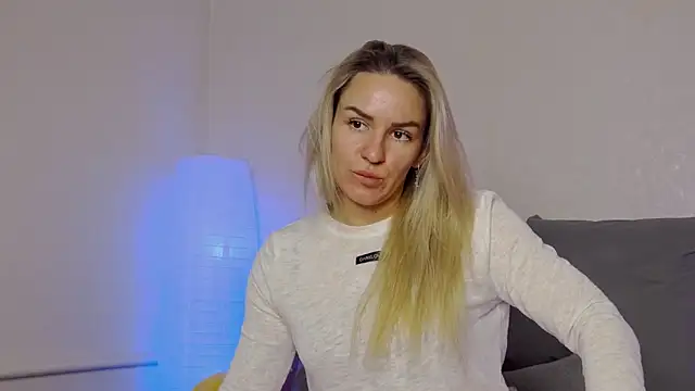 SofiJames online show from 12/03/24, 06:04